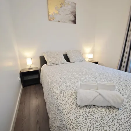 Lägenhet Notre Dame In Latin Quarter Stylish Flat For 6